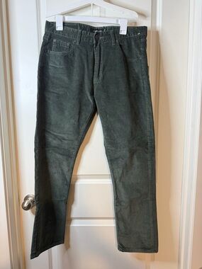 Aeropostale Men's Corduroy Pants in Dark Green